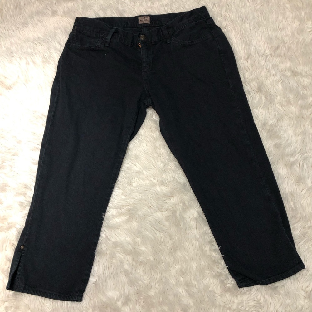 Goldsign black cut off jeans